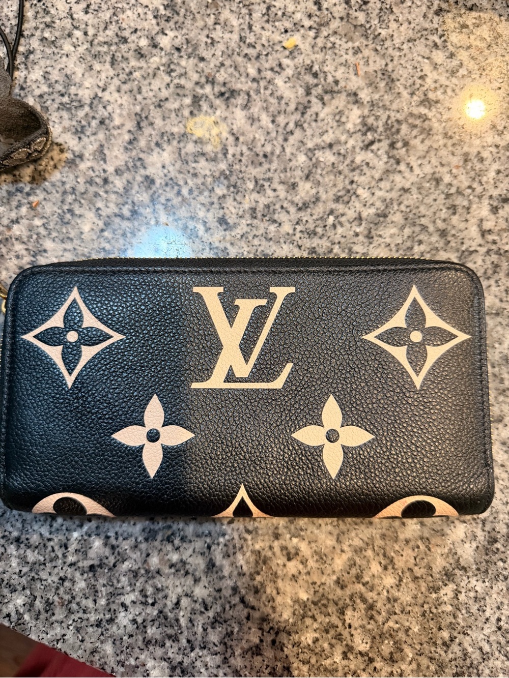 Authentic Louis Vuitton RARE Empreinte Monogram Giant Zippy Wallet Black Beige